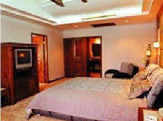 Golden City Hotel Φοσάν Εξωτερικό φωτογραφία